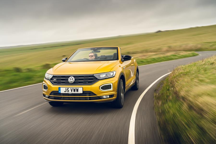  Volkswagen T-Roc Cabriolet R-Line 2020 года  (UK) (фото 23 из 40)